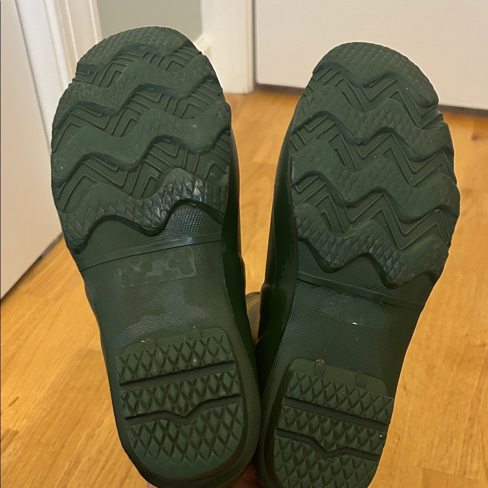 14” Tall Hunter Dark Green boots! Read discription below! - Picture 5 of 5